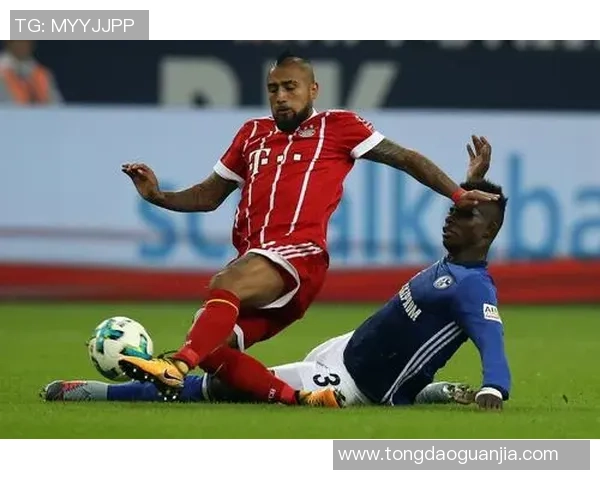 沙尔克与拜仁激战正酣精彩直播全程回顾与分析